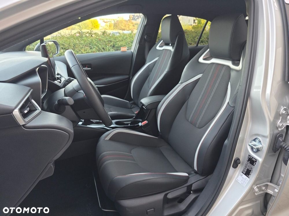 Toyota Corolla 1.8 Hybrid GR Sport - 17