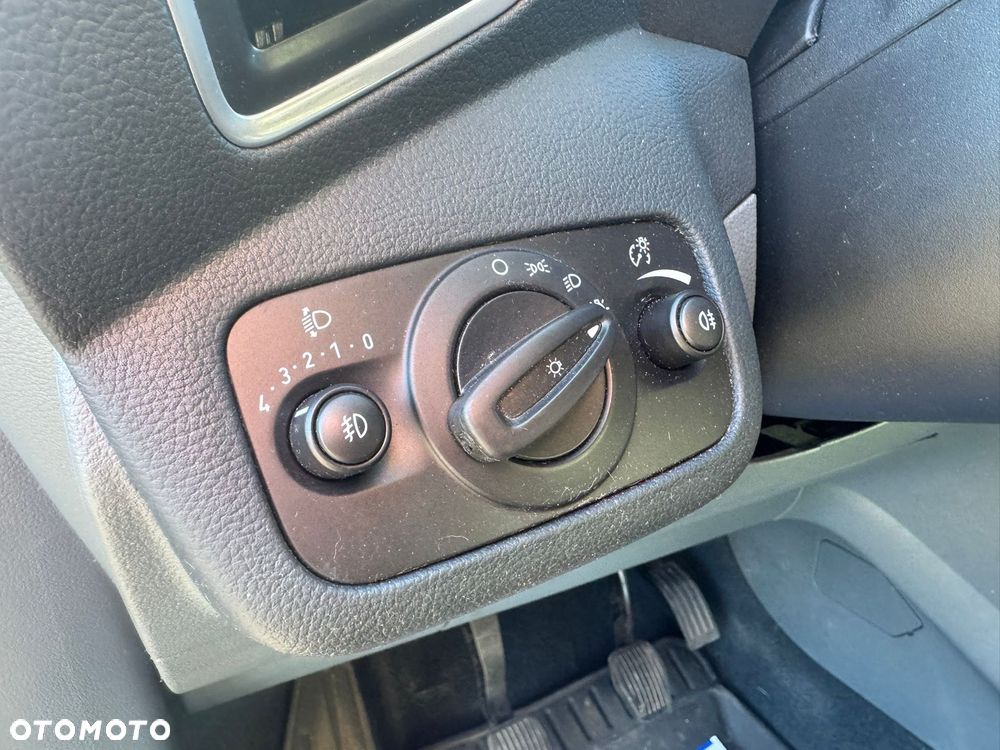 Ford Grand C-MAX - 16