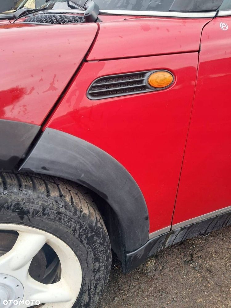 BŁOTNIK LEWY PRZÓD L.P MINI COOPER R50 2002R KOD LAK. 851 - 1