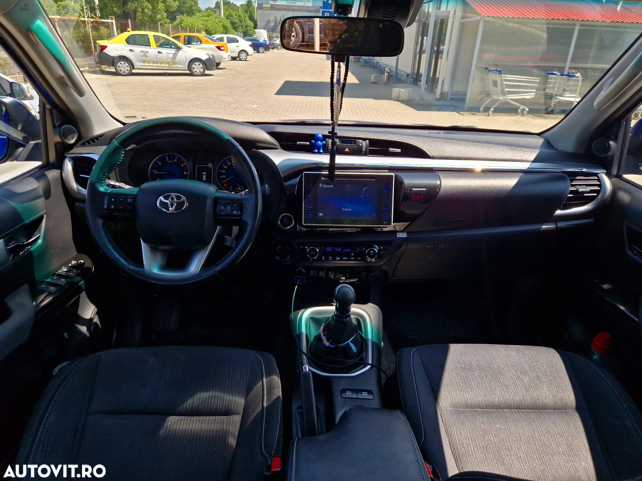 Toyota Hilux 4x4 Double Cab M/T Comfort - 8