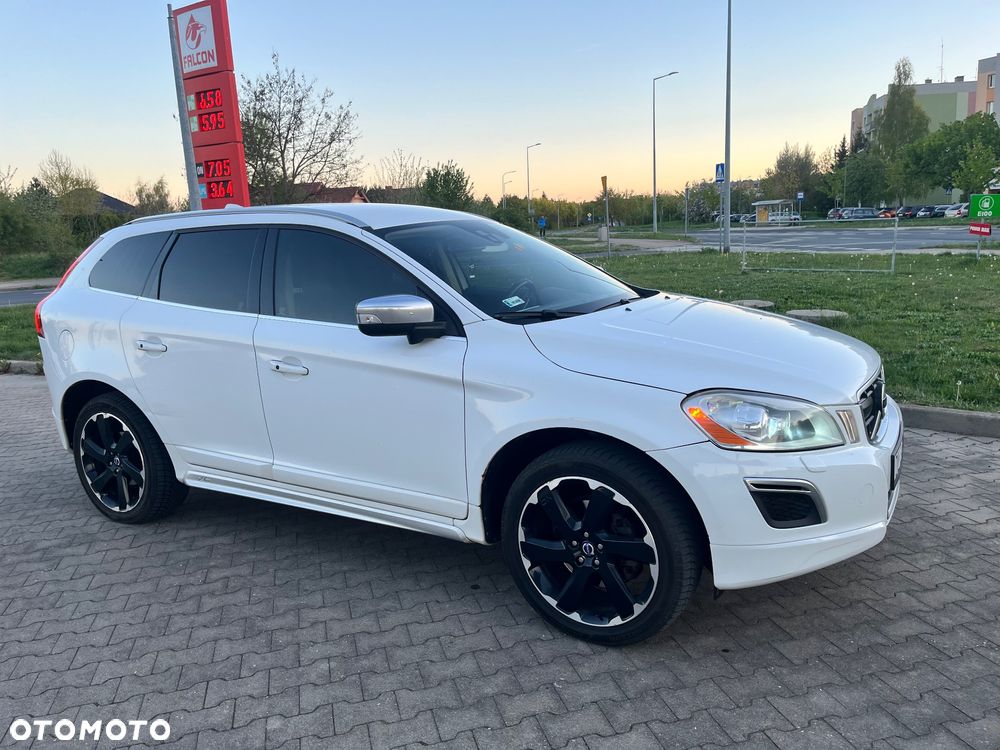 Volvo XC 60 D5 AWD R-Design - 1