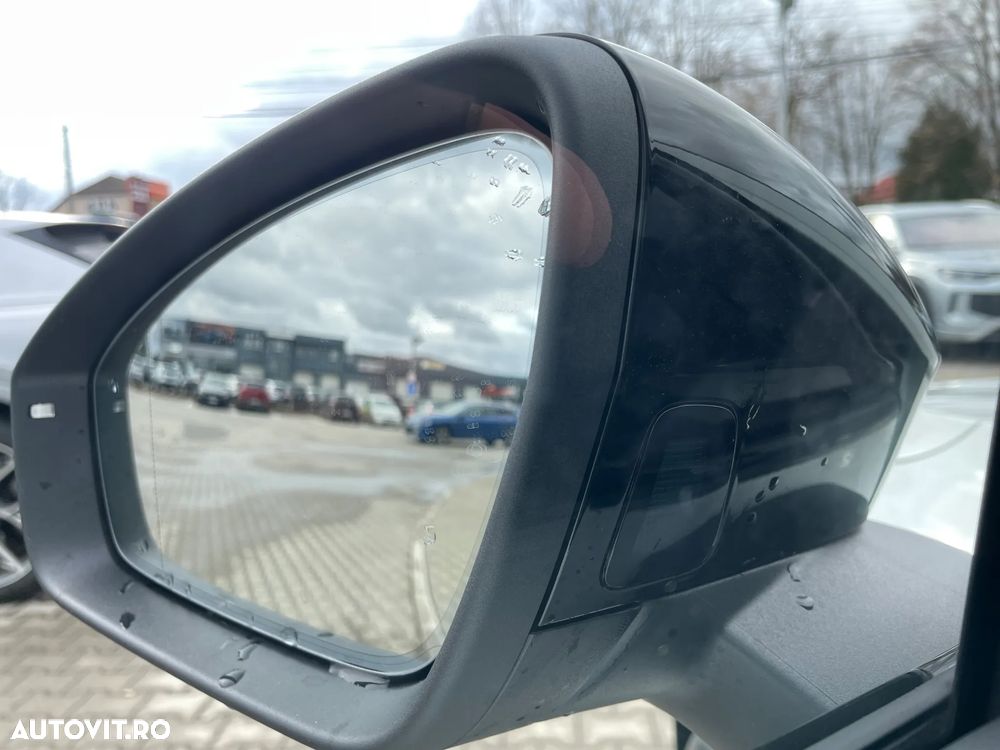 Volkswagen Tiguan - 10