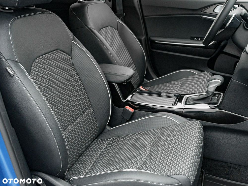 Kia Ceed 1.5 T-GDI Tribute DCT - 32