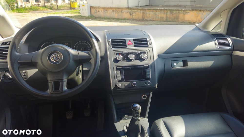 Volkswagen Touran 1.6 TDI DPF BlueMotion Technology Highline - 29