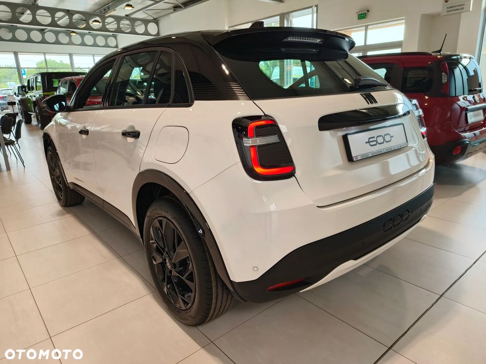 Fiat 600 1.2 Turbo Street - 8