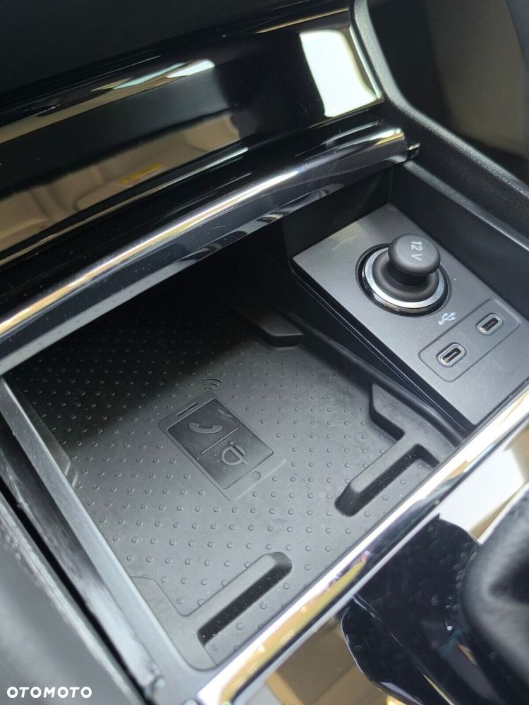Skoda Karoq 1.5 TSI ACT 4x2 Style DSG - 32