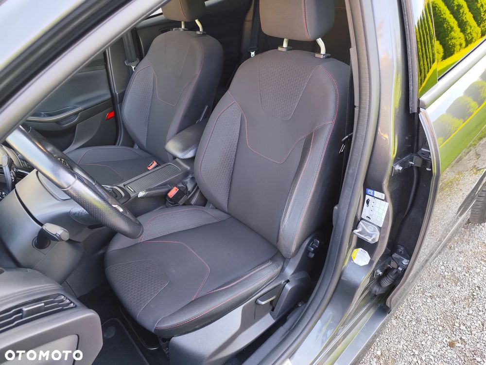 Ford Focus Turnier 1.5 EcoBoost Start-Stopp-System ST-Line - 15