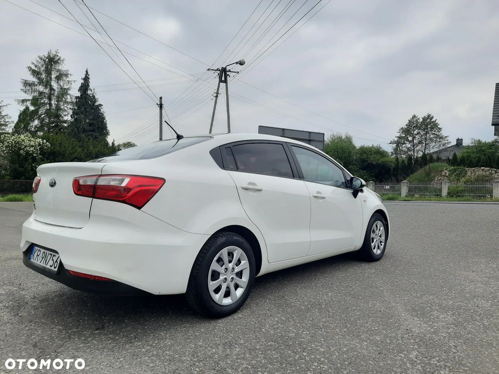 Kia Rio 1.2 M - 7