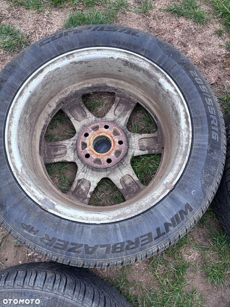 Alufelgi z oponami zimowymi 205/55 R16 - 11