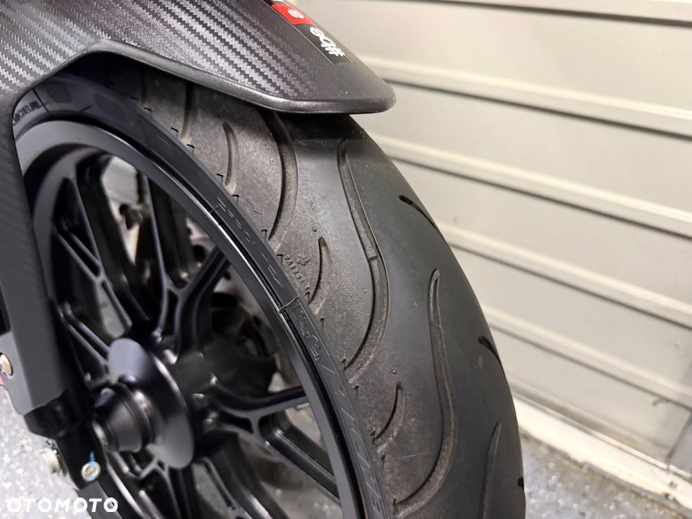 Aprilia Tuono - 9
