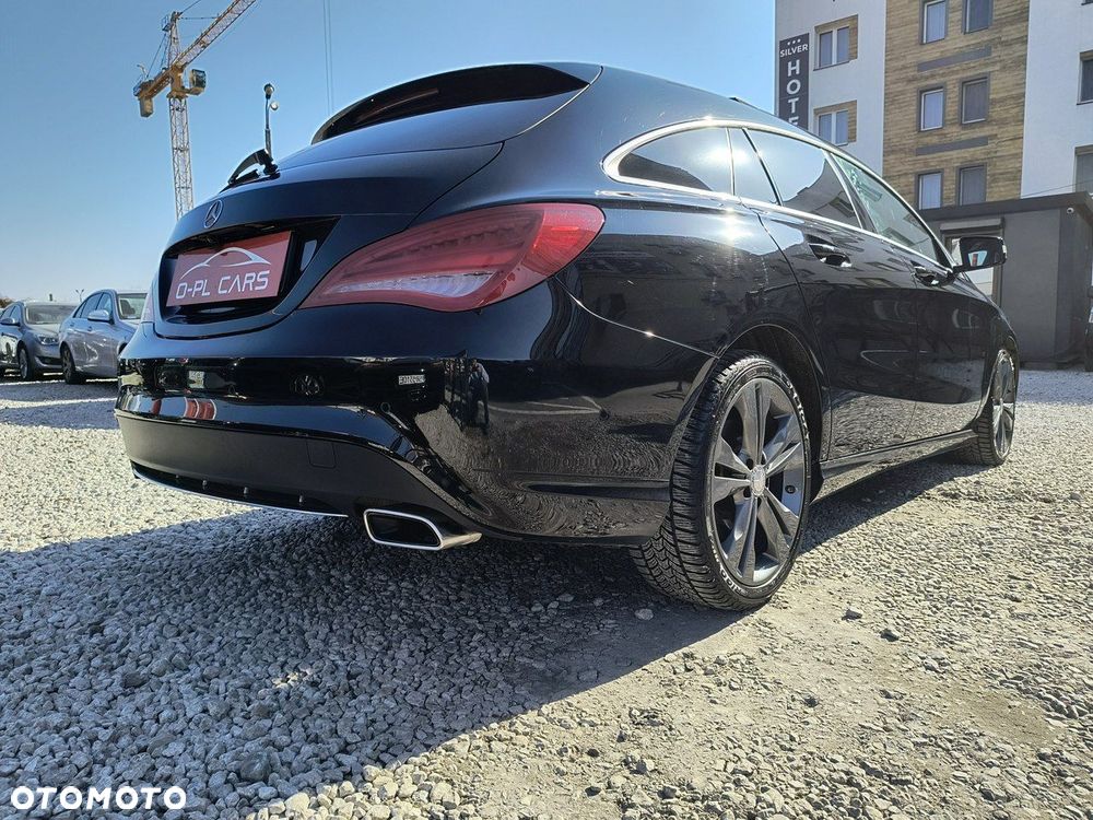 Mercedes-Benz CLA 180 Peak Edition - 34