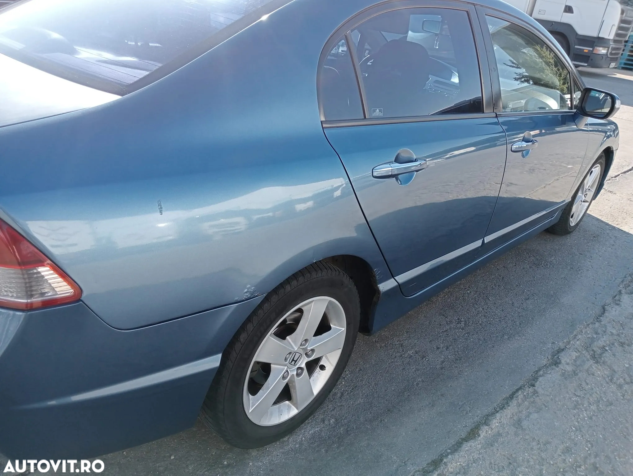 Honda Civic 1.8i Aut Sport - 2