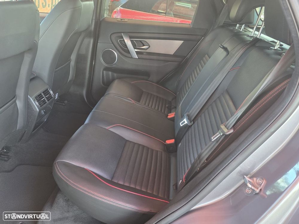 Land Rover Discovery Sport 1.5 I3 P300e AWD R-Dynamic S - 17