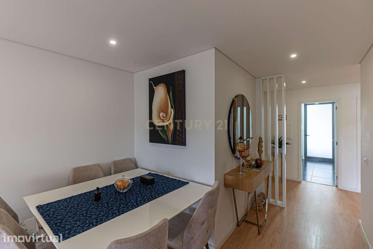 T2 Remodelado e  Mobilado em Perafita, Matosinhos com Vista Panorâmica - Grande imagem: 5/20