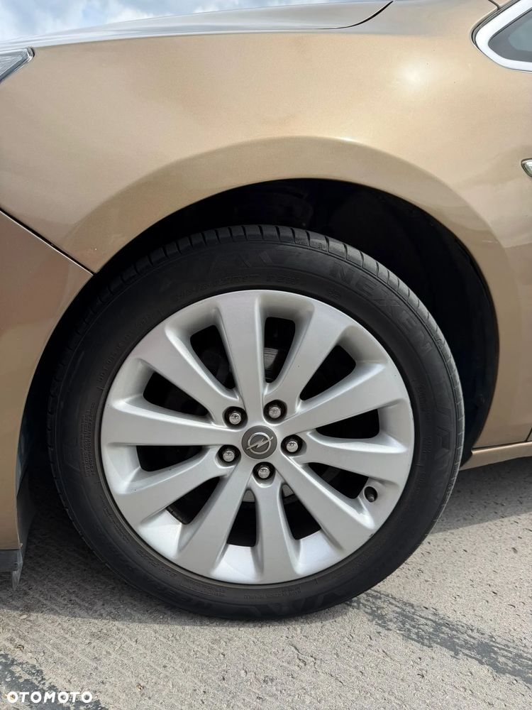 Opel Astra - 9