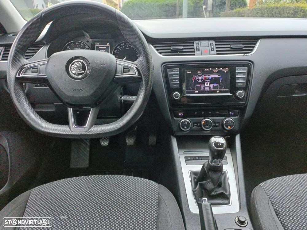 Skoda Octavia Break 1.6 TDi Ambition - 14