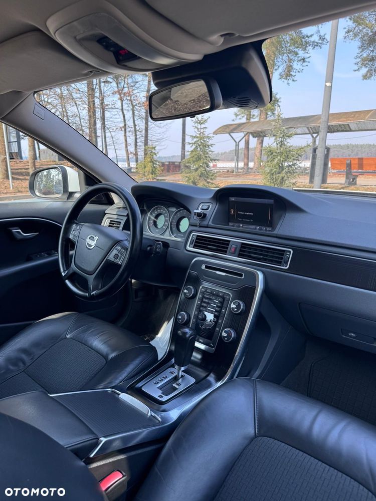 Volvo V70 D3 Geartronic Momentum - 22
