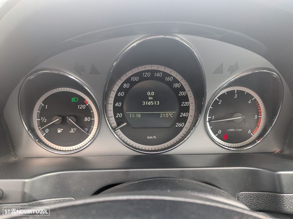 Mercedes-Benz C 220 Station CDI DPF BlueEFFICIENCY Avantgarde - 9