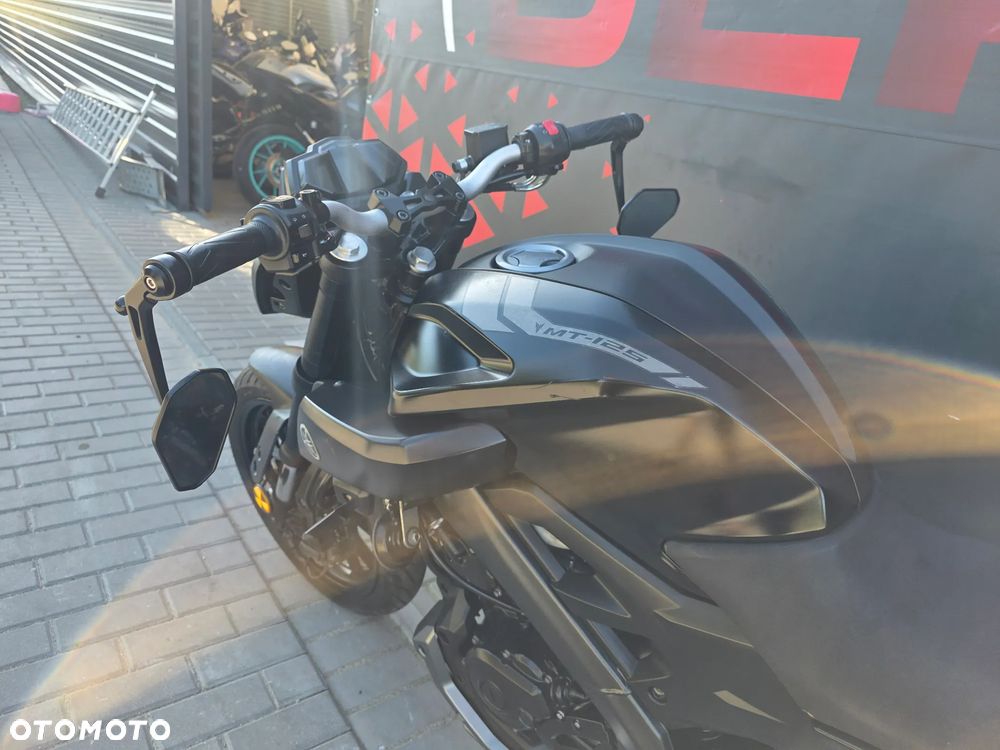 Yamaha MT - 9