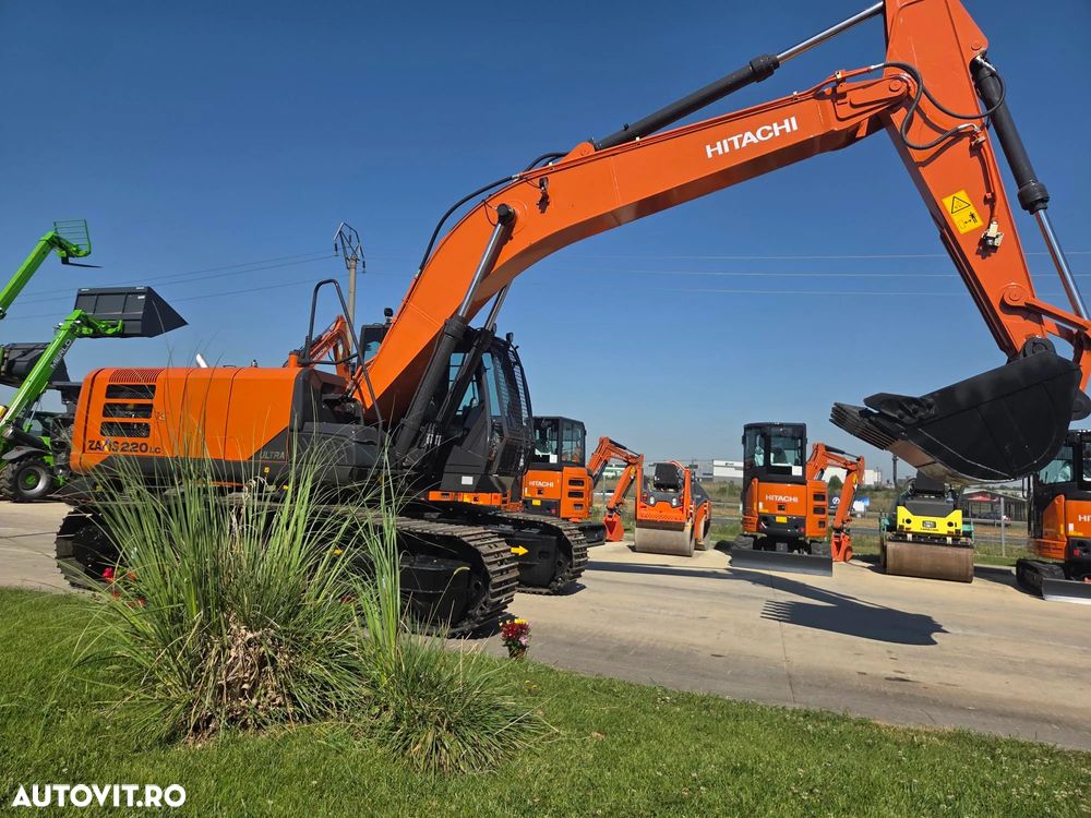 Hitachi ZX220, 22tone, 2026, 7ore, cupa 1,3mc, adancime sapare 7m, latime 2,99m, inst picon pe brate, Aer cond, computer in lb romana, produs in JAPONIA, posibilitate leasing 5 ani, garanti 1 an-PROMOTIE 109.900 EUR+Tva - 7