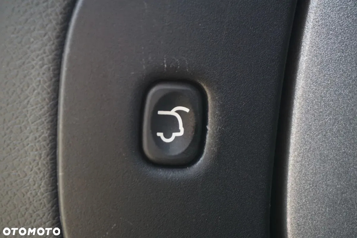 Jeep Cherokee - 24