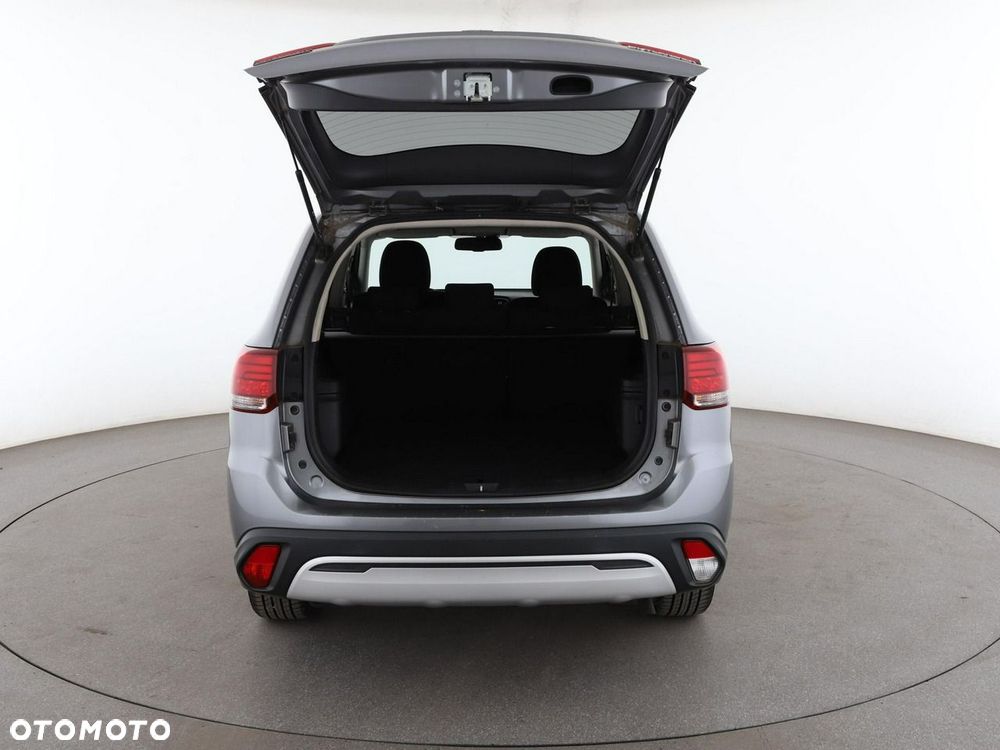 Mitsubishi Outlander 2.0 2WD CVT Edition+ - 19