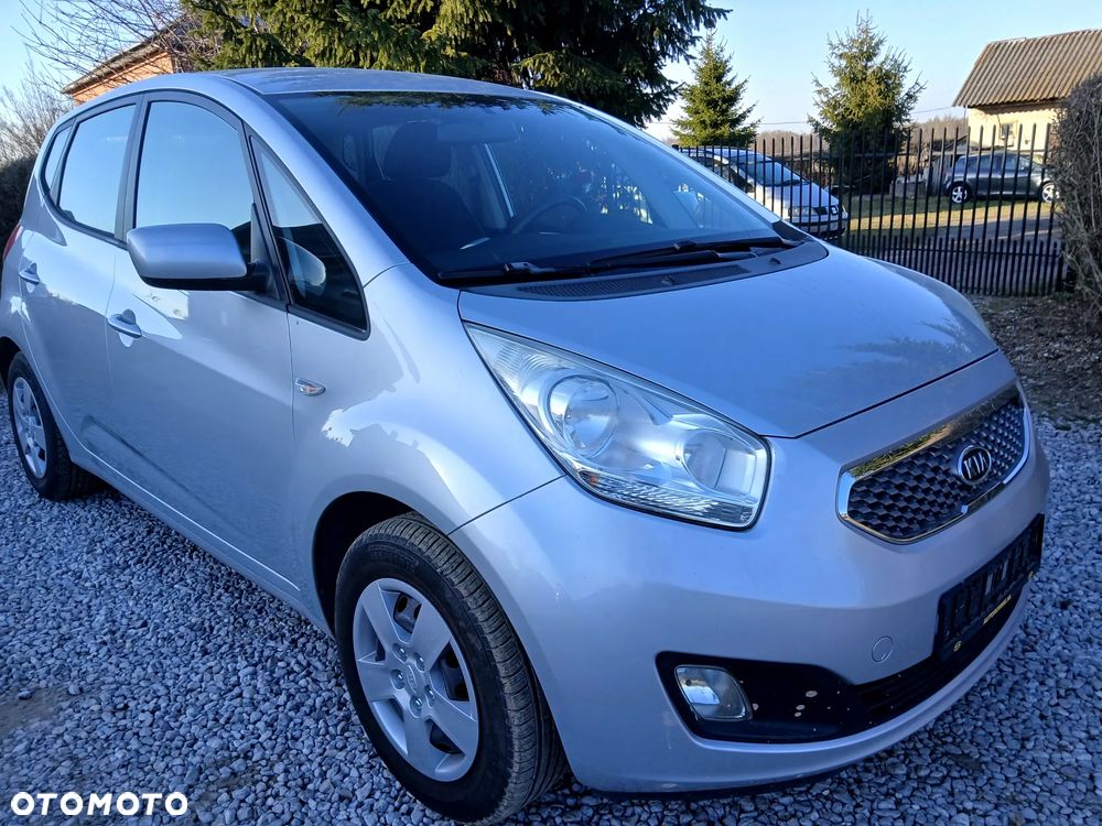 Kia Venga - 37
