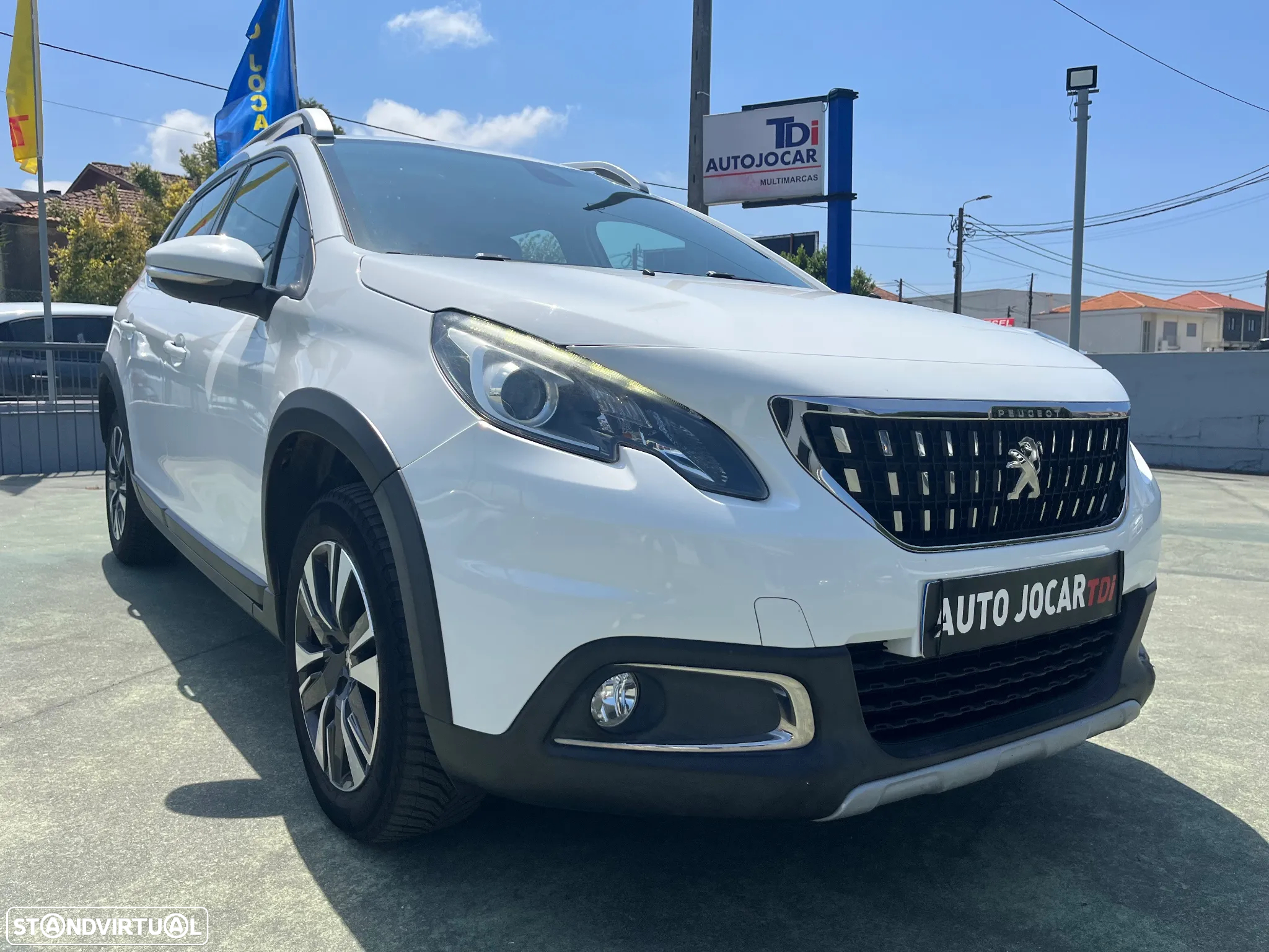 Peugeot 2008 1.2 PureTech Allure EAT6 - 8