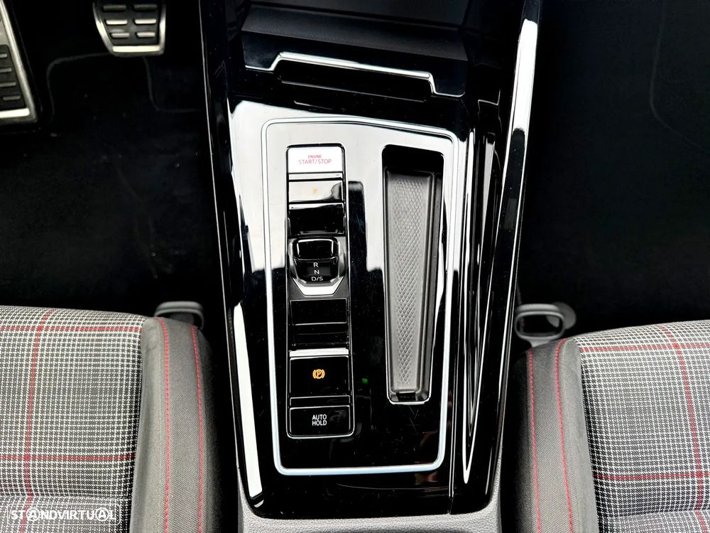 VW Golf 2.0 TSI GTI DSG - 19