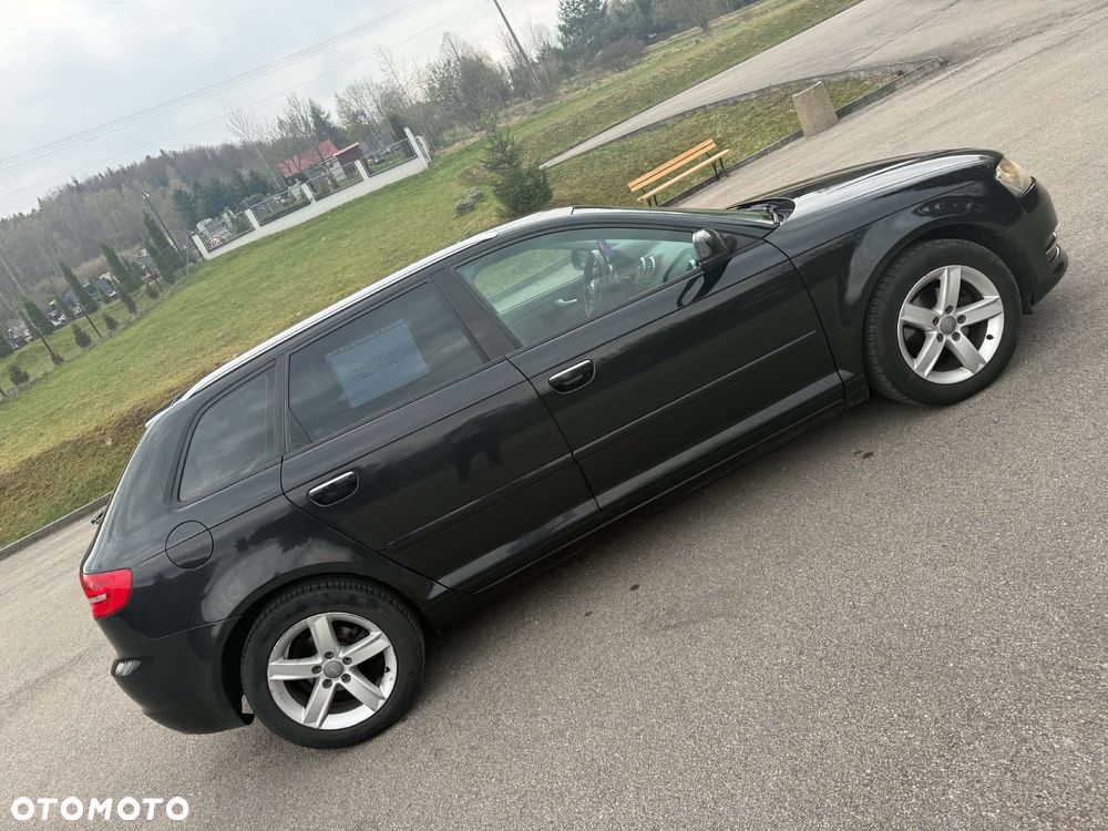 Audi A3 Sportback 1.6 TDI DPF Ambiente - 3