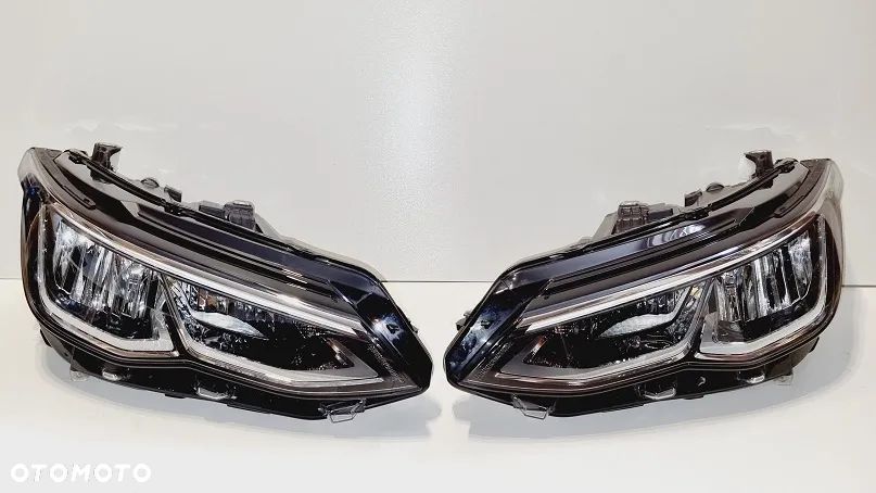 REFLEKTOR PRAWY LEWY FULL LED VW GOLF VIII EUROPA - 2