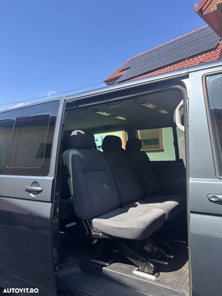 Volkswagen Caravelle - 8