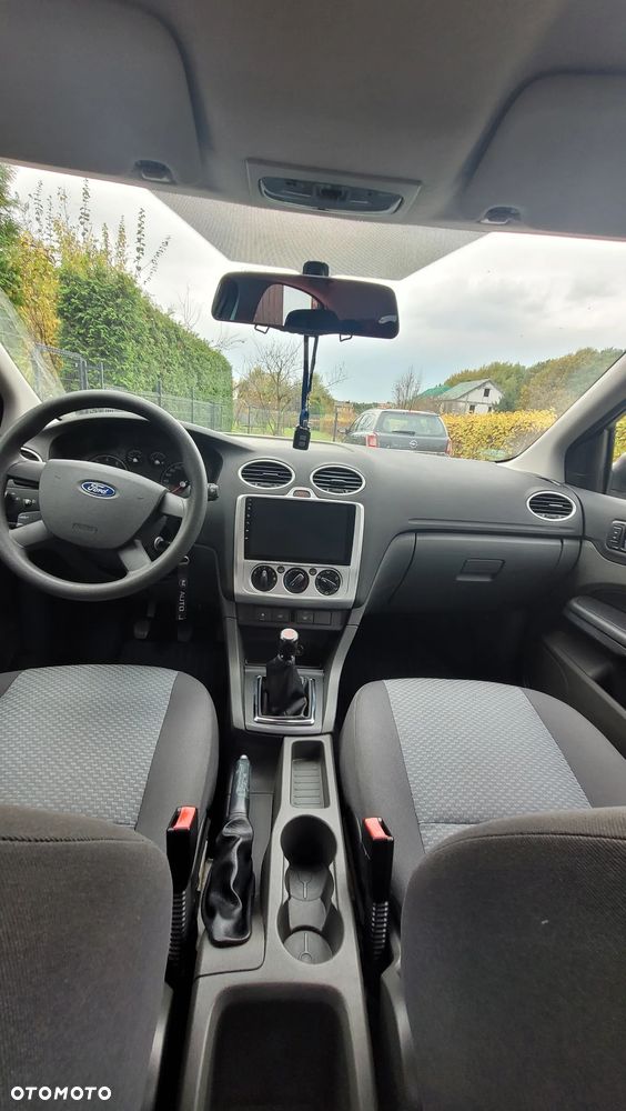 Ford Focus 1.4 16V Fun - 13