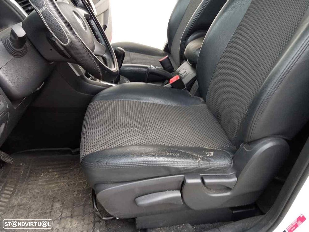 BANCO FRENTE ESQUERDO CHEVROLET CAPTIVA - 1