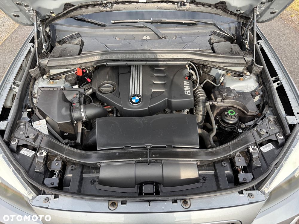 BMW X1 sDrive18d - 22