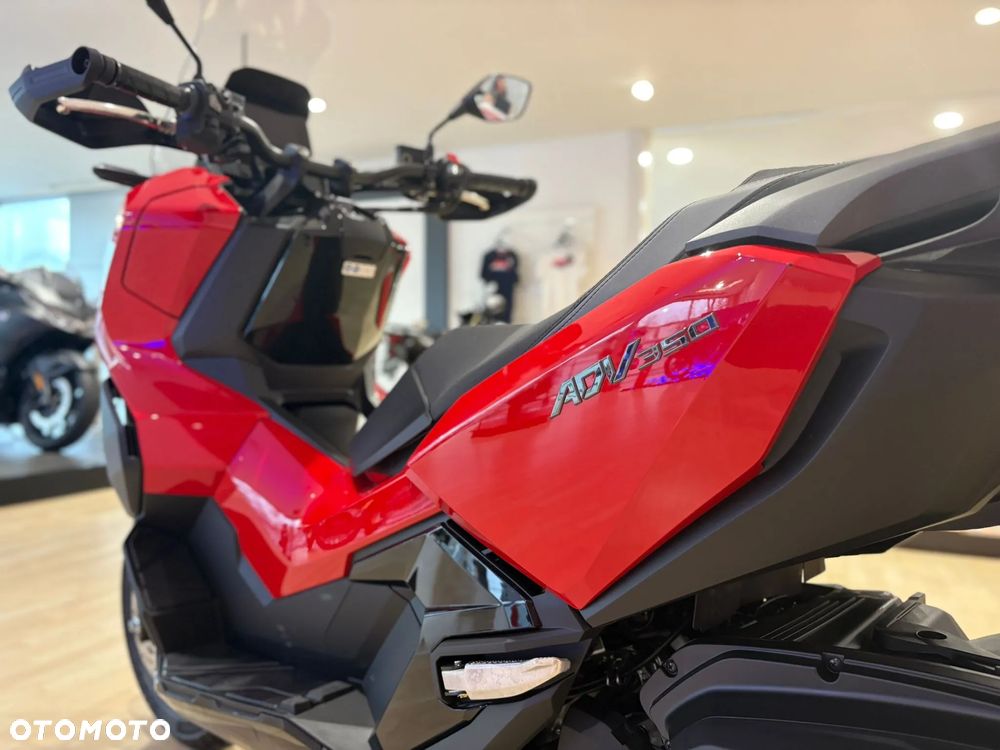 Honda ADV350 - 7
