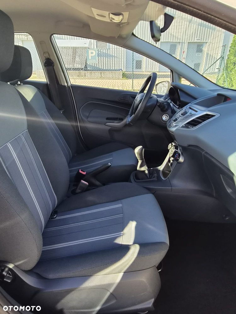 Ford Fiesta 1.25 Champions Edition - 26