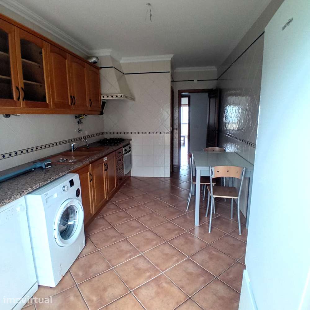 Apartamento T2 pronto a habitar com varanda - Grande imagem: 4/14