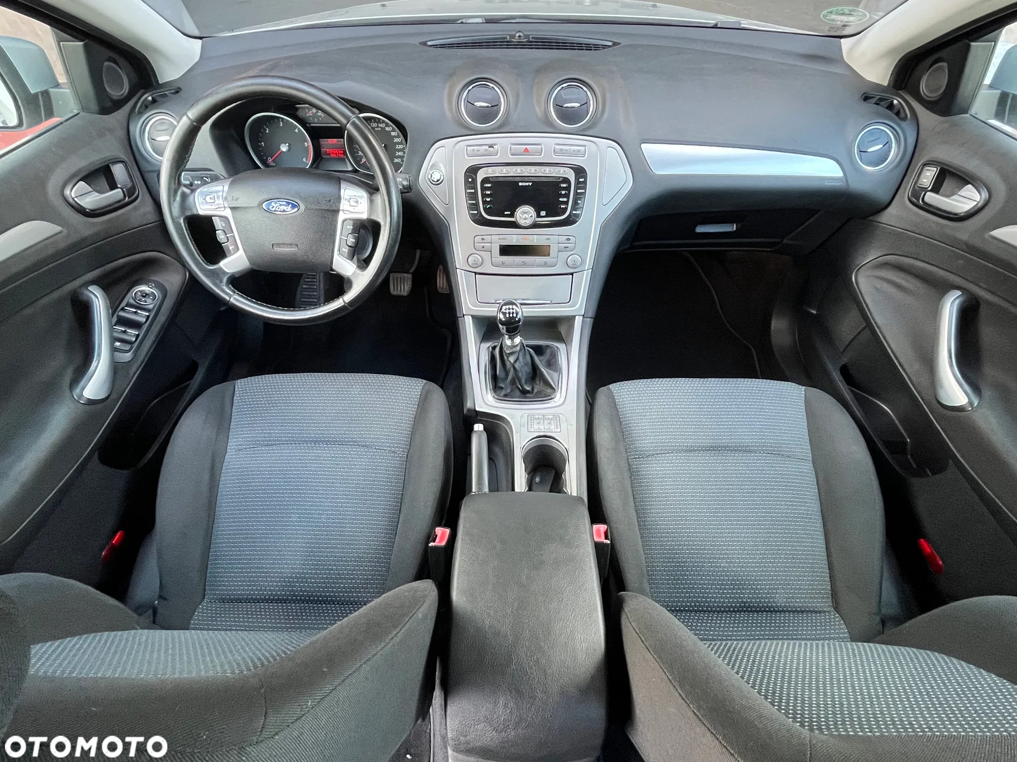 Ford Mondeo - 15