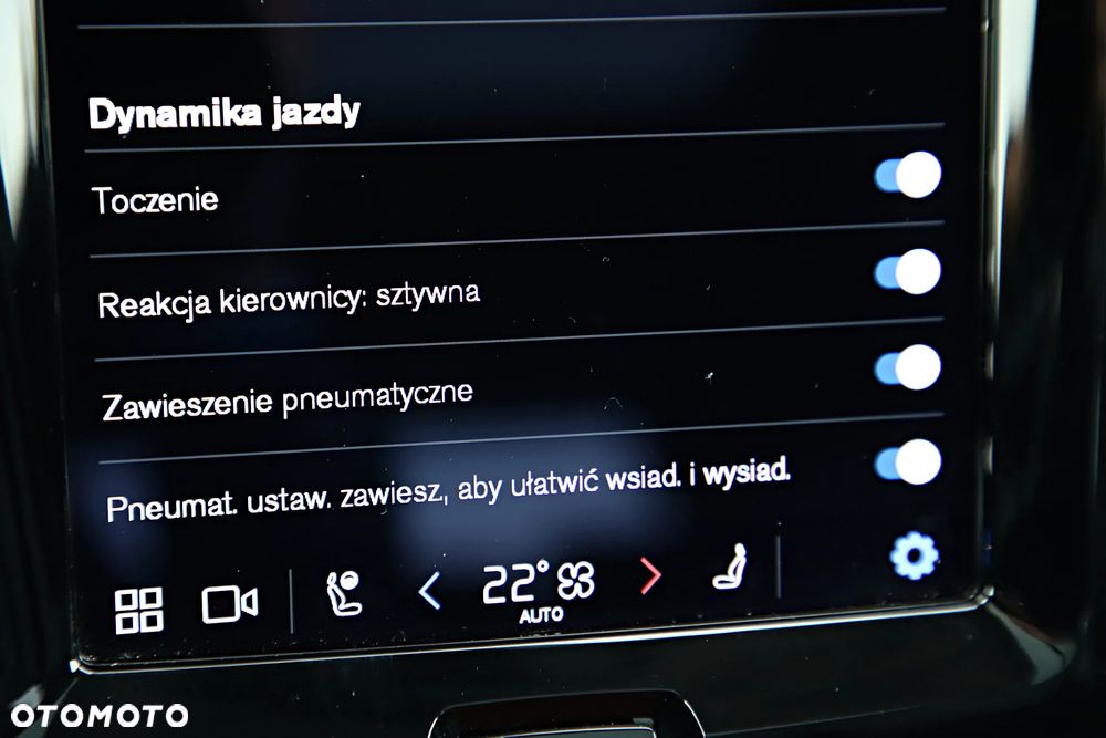 Volvo XC 60 T8 Plug-In Hybrid AWD Ultimate Dark - 32