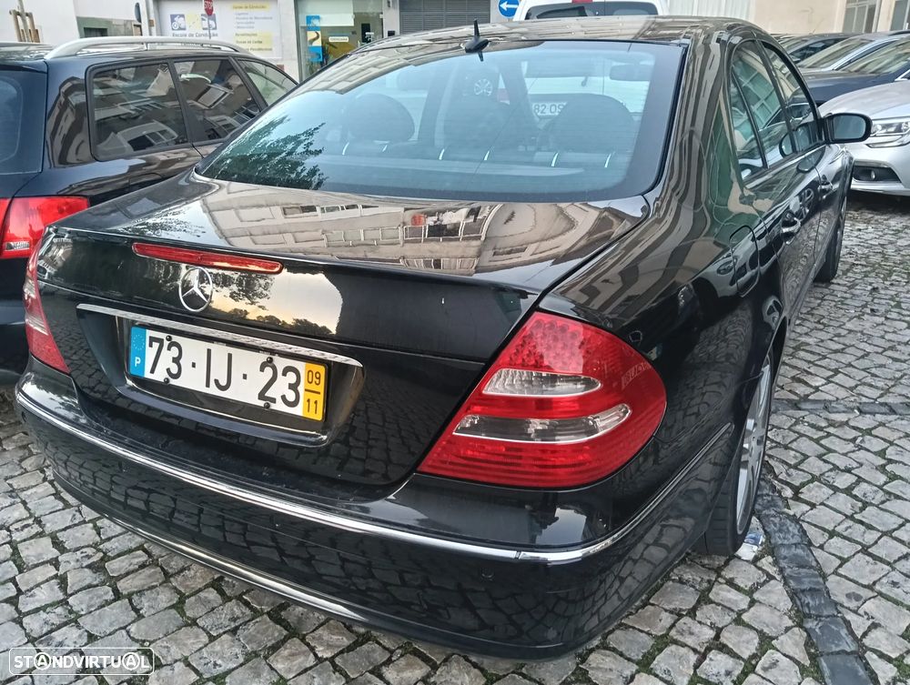 Mercedes-Benz E 320 - 10