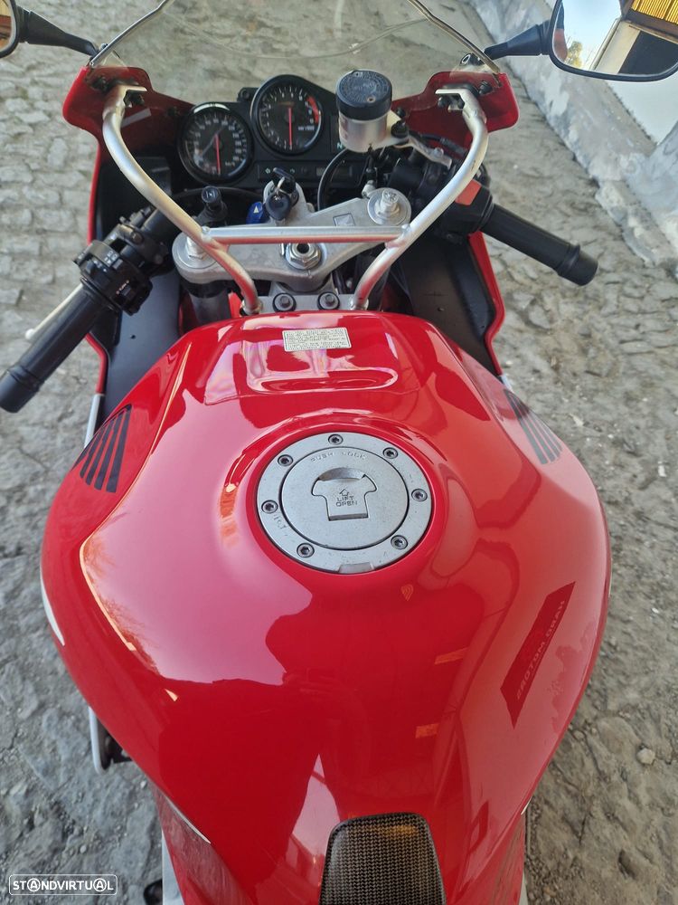 Honda CBR CBR900 - 1