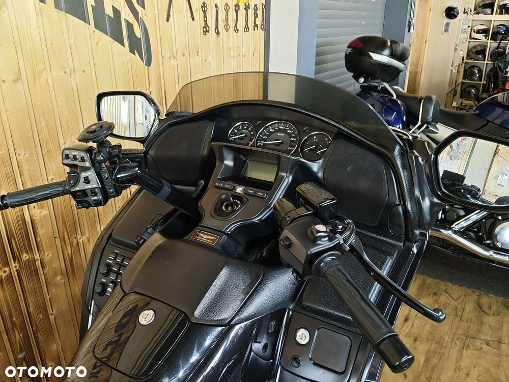Honda GL - 5