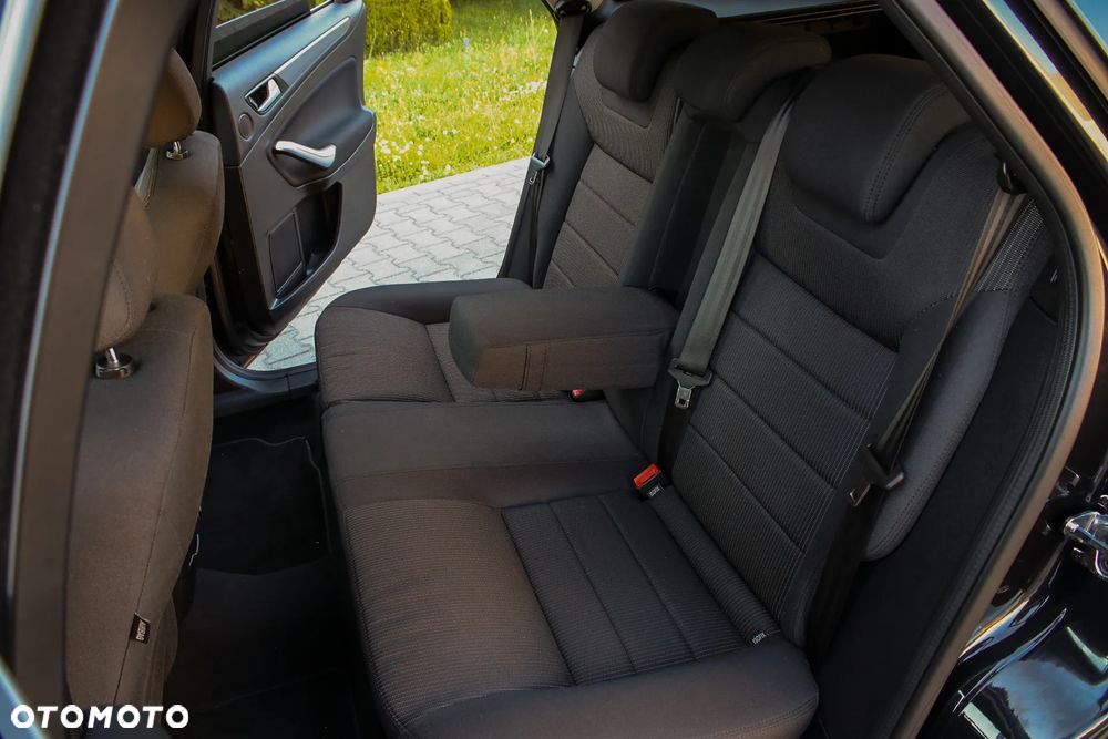 Ford Mondeo 2.0 TDCi Titanium - 28