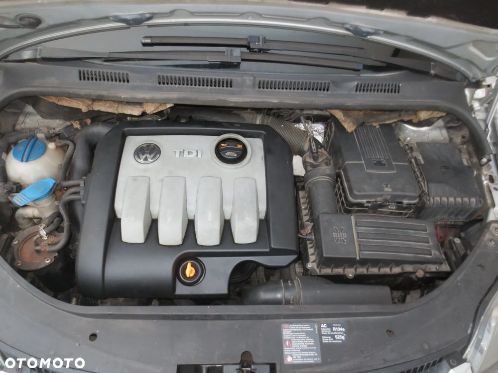 Volkswagen Golf Plus 1.9 TDI DPF Trendline DSG - 13