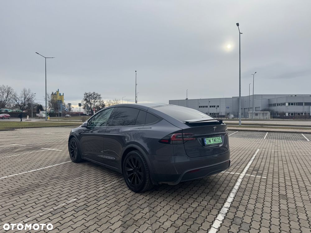 Tesla Model X Plaid - 5
