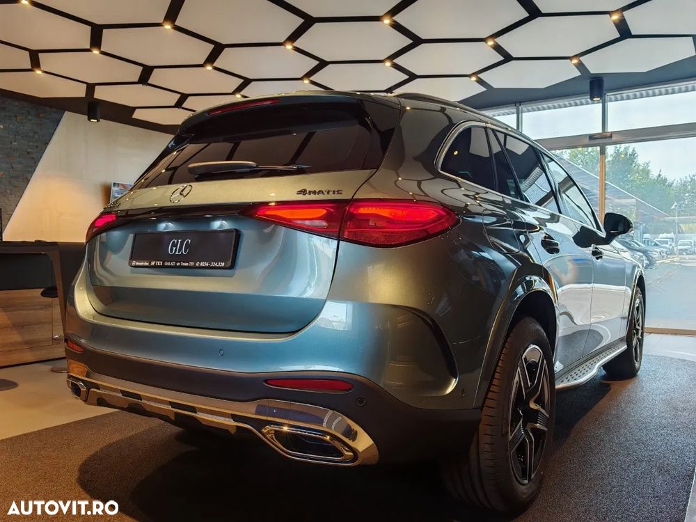 Mercedes-Benz GLC 220 d 4MATIC MHEV - 11