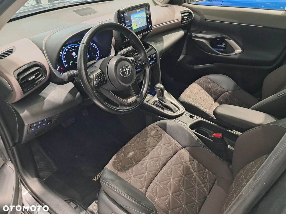 Toyota Yaris Cross Hybrid 1.5 Adventure - 11
