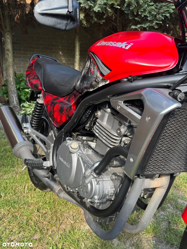 Kawasaki ER - 7