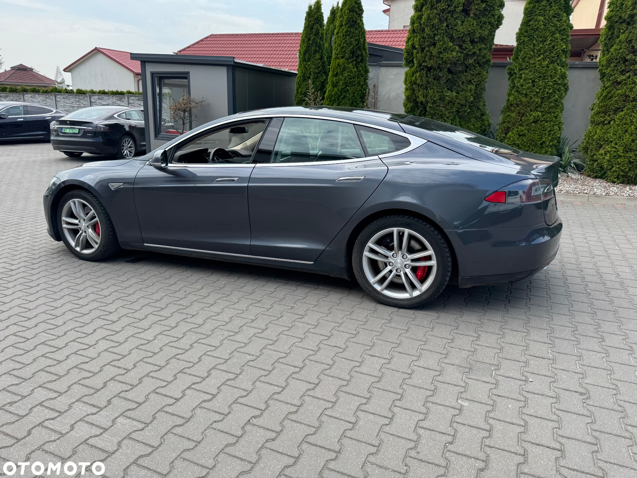 Tesla Model S Dual Motor Allradantrieb Performance - 19